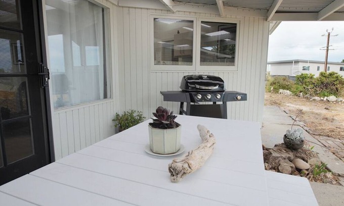Baudin Beach House | Sea Space - renovated, free wifi, near the beach