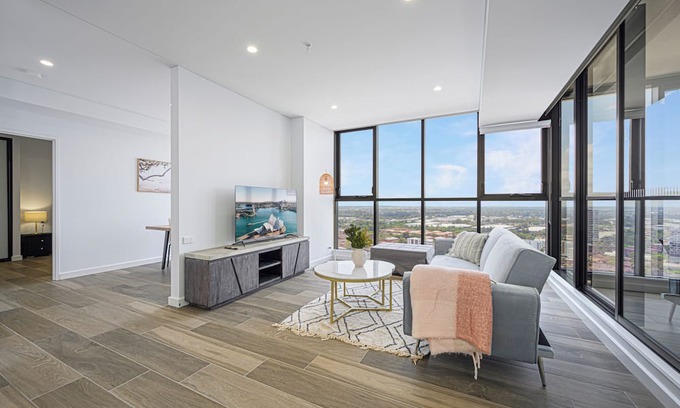 Liverpool Apartment | Liverpool Brand new 2 Br Apt City View + Parkingn