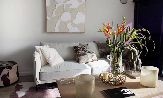 Downtown Condo | Stylish, modern, 3-bedroom condo in the cultural heart of City near the savannah