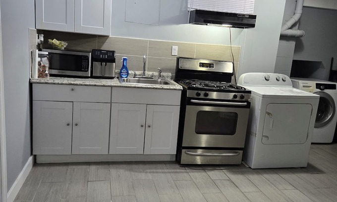 Leisure Village West-Pine Lake Park Apartment | Charming 2-bedroom apartment with AC, WiFi in fantastic Toms River