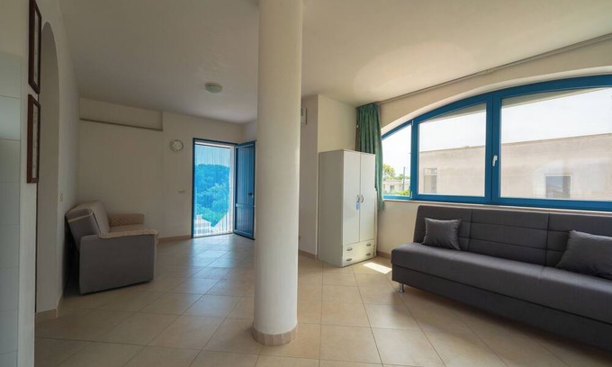 Torre Santa Sabina Apartment | Villa Pasqua - Second Home