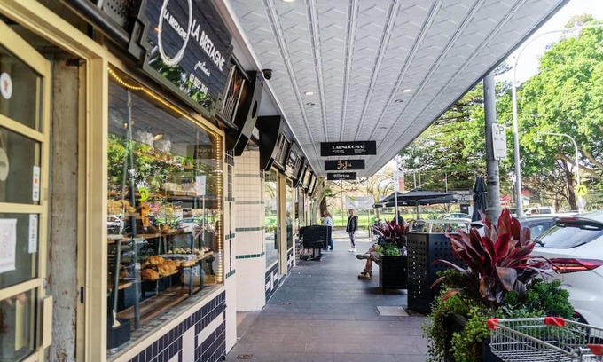 Bellevue Hill Apartment | Pet-Friendly Home Just Minutes from Bondi Beach