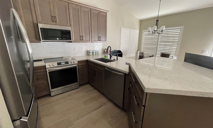 Chandler House | Adorable renovated 2-bedroom house in Active Adult Sunbird Golf Resort