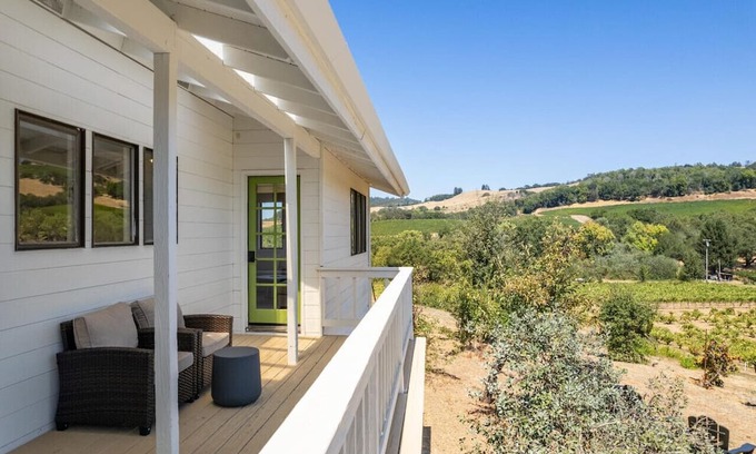 Healdsburg House | Stunning Vineyard View Estate in Healdsburg Spa