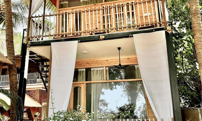 Agonda House | Secret Garden - Premium Hut #6