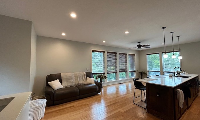 Rosedale House | Charming 2-bedroom house quiet and close to everything the city has to offer!