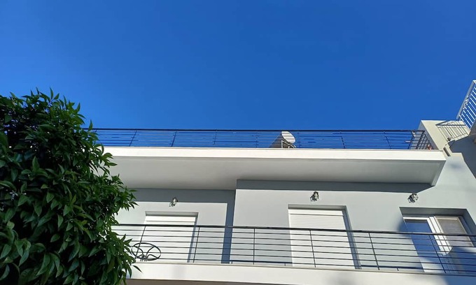 Ilioupoli Apartment | Cozy 1-Bedroom Apt near Metro