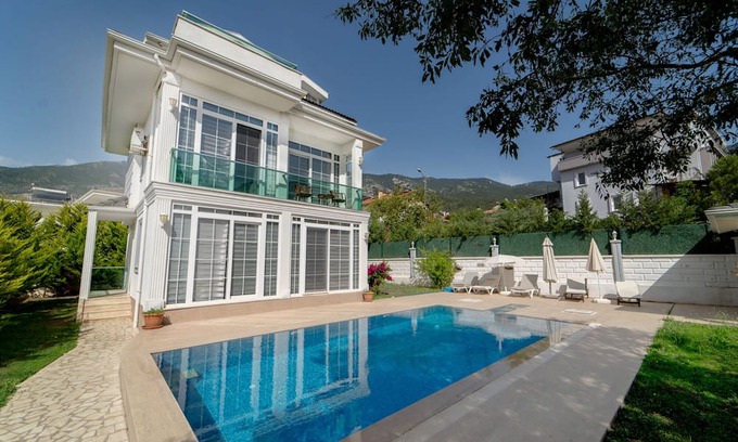 Oludeniz Villa | Villa w Private Pool, Garden 10 min to Oludeniz