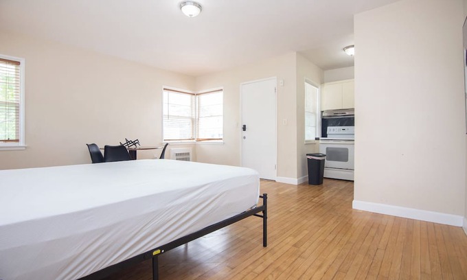 Seven Isles Apartment | 1 Bedroom Apartment - Las Olas Beach