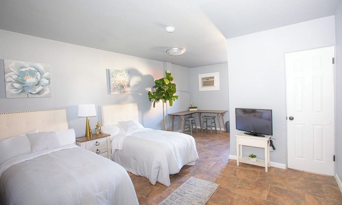Odessa Apartment | Cozy 1-bedroom apartment with AC and WiFi in nice Odessa