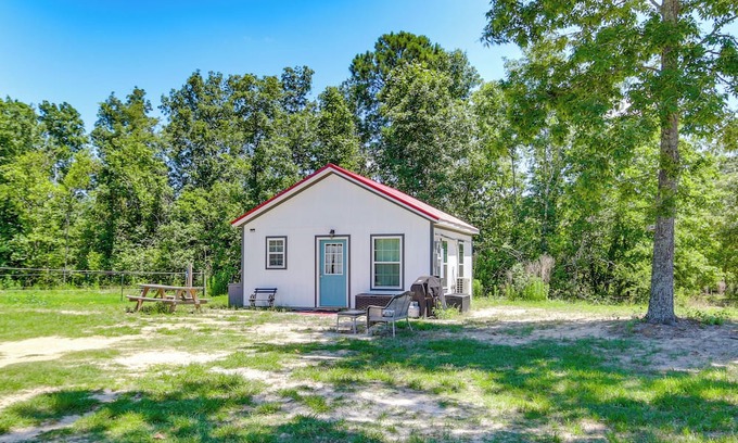 Wagener Cottage | Pet-Friendly Waegner Cottage On 30-Acre Horse Farm