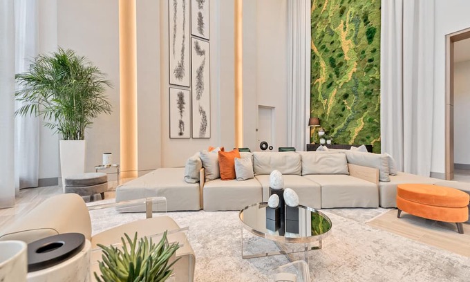 Doral Condo | Modern 3BR Gem: Prime Doral Location