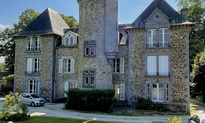 Pleudihen-sur-Rance House | Holiday Home 'Cottage Pleudihen-Sur-Rance' with Private Terrace and Private Garden