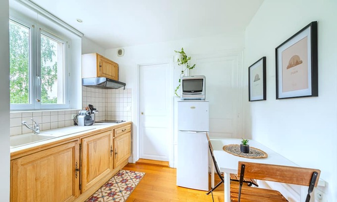 Maisons-Alfort Apartment | Vrbo Property