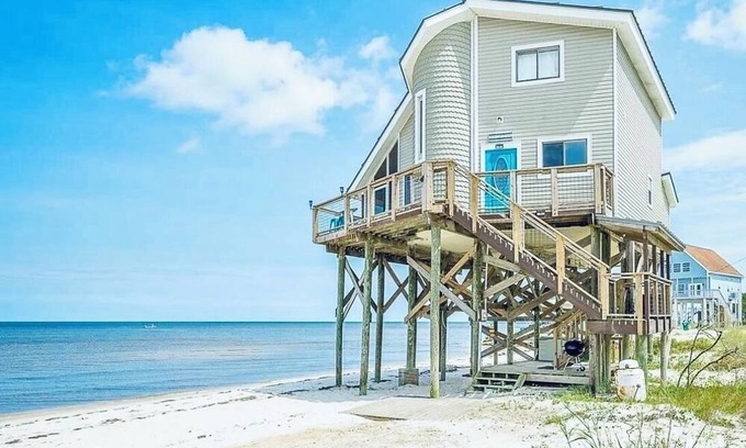 Alligator Point House | Cozy Beachfront Retreat: 2-Bedroom Oasis With Private Beach Access