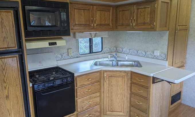 Guatay House | San Diego Mountain RV Camping! Less than an hour to the beach!
