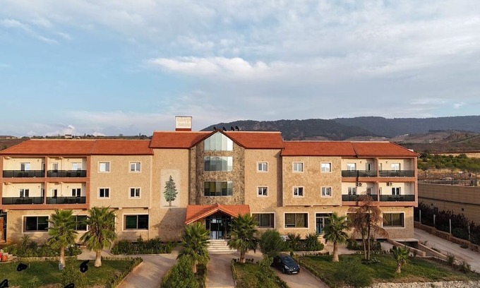Zaouia Ben Smine Hotel | AUBERGE JOMANA PARK