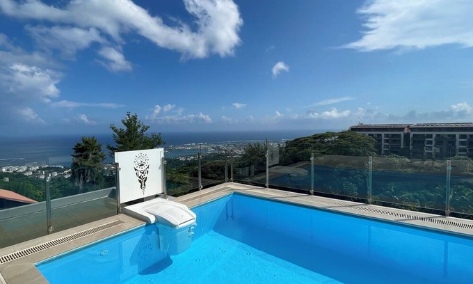Faaa Apartment | PamataiSuitenMagnificent 1 bedroom apartment on the heights of Pamatai!