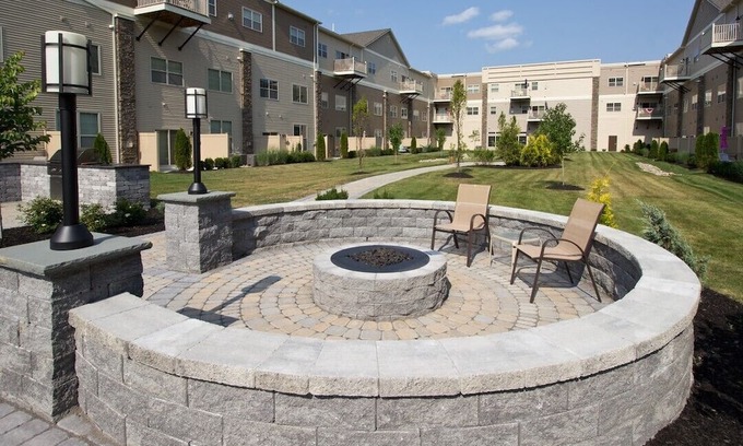 Saratoga Springs Apartment | Modern, Pet Friendly Apartment For Labor Day weekend, 5 Minutes to Track & Town