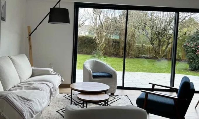 Larmor-Baden House | Vrbo Property