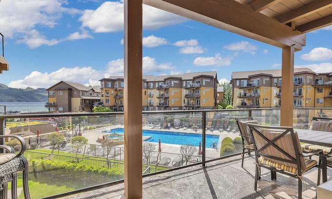 Westbank Condo | 6203 The Getaway - Barona Beach - Pool Facing