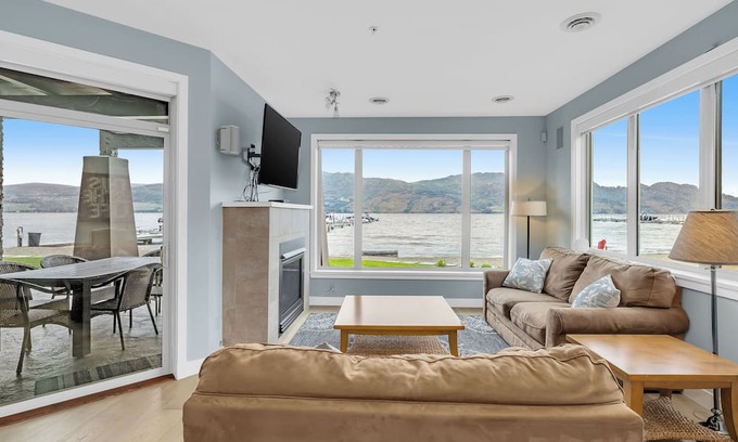 Westbank Condo | 7101 - Grand Lake - Boat Slip Availablenn