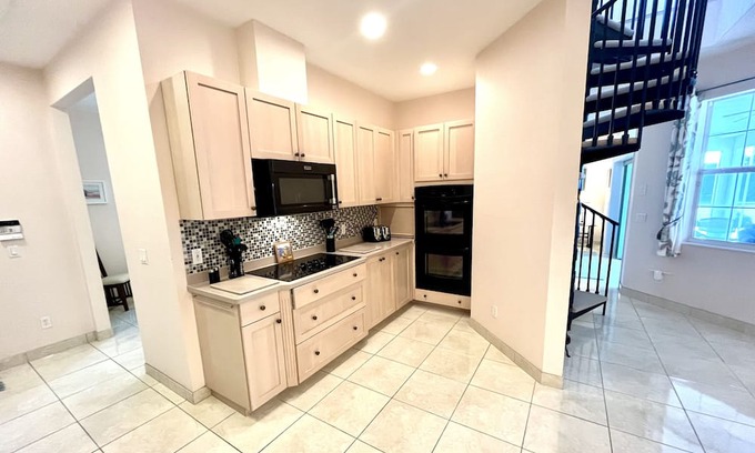 Fort Ogden House | Golf Views, Heated Pool, WIFI, Kayaking on Piece River, Air Boat Rides ...