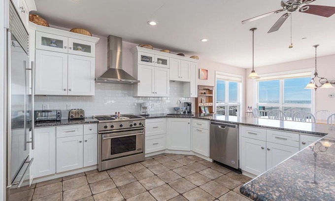 Suffolk County House | Oceanfront Beach House - Westhampton Beach
