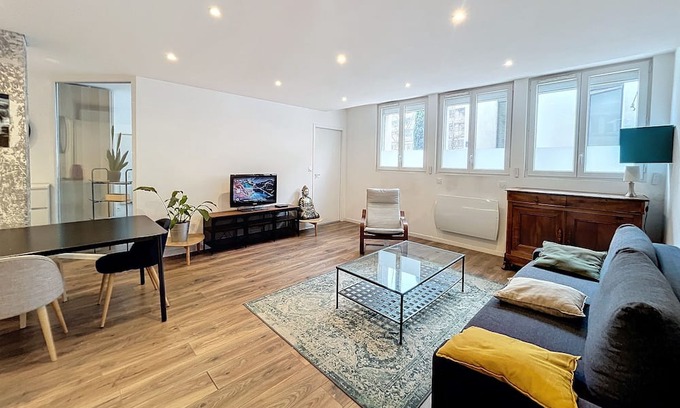 Quartier Hyper-Centre Apartment | Hypercentre, Agréable T2 Style Loft , Fibre