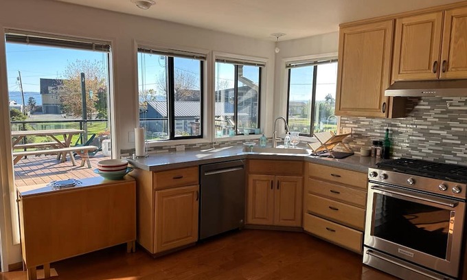 Camano Island House | Camano - Long Beach; Cascades View; Trails, beach, and nature preserve