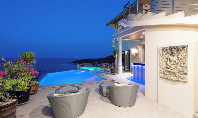 Choeng Mon Villa | Villa Azure luxurious 2 Bedroom villa