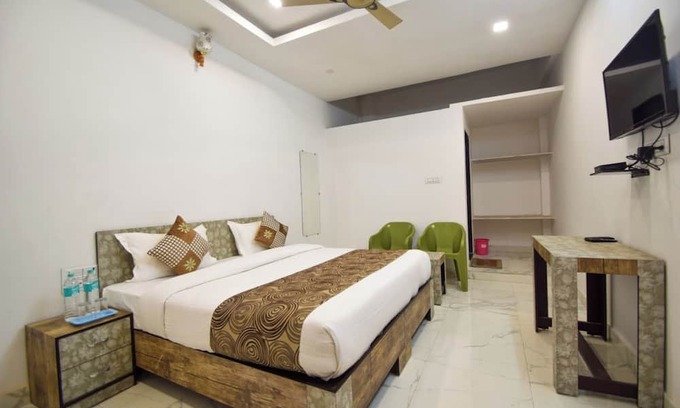 Chittorgarh Hotel | Hotel Keshav Residency