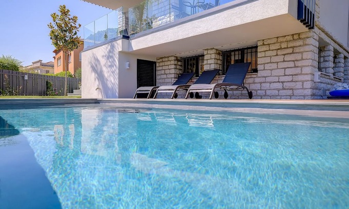 Cimiez Villa | Luxury Villa at the Arènes de Cimiez