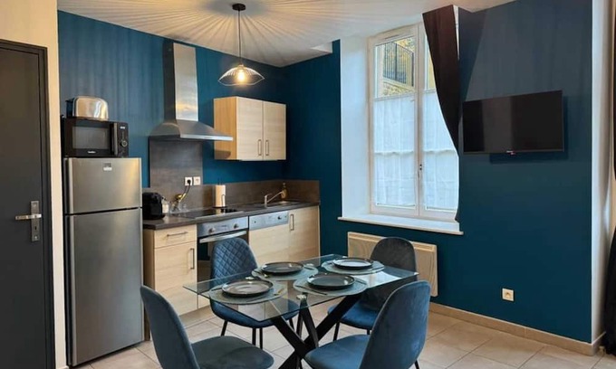 Sedan Apartment | Homerez - Beautiful apartement for 4 ppl. with terrace at Sedan