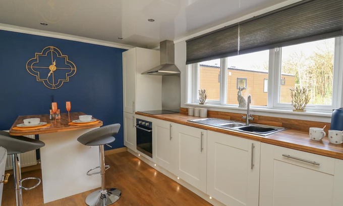New Quay Cottage | NORTH STAR, pet friendly, with a garden in Llanarth