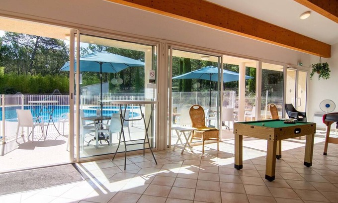Nans-les-Pins Apartment | Cosy apartment for 6 guests with pool, WIFI, TV, terrace and parking