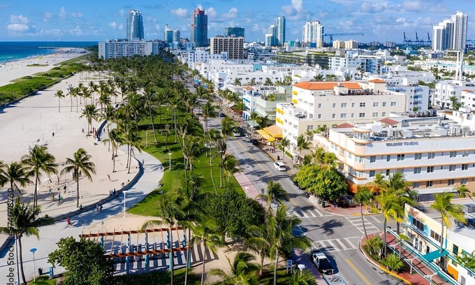 West Little Havana House | Private room near to Miami Airport - Free Parking
