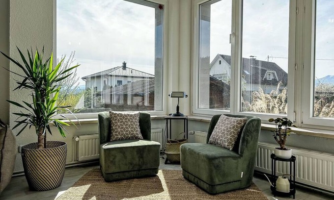 Velden am Worther See Apartment | Beautiful apartment for 6 guests with WIFI, TV, terrace, pets allowed and parking
