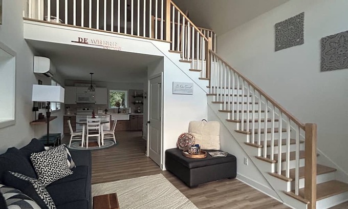 Milton Cottage | Small wonders lead to wonderful destinations