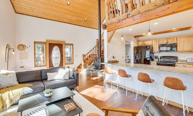Cle Elum Cabin | Ronald Vacation Rental < 1 Mi to Cle Elum Lake!