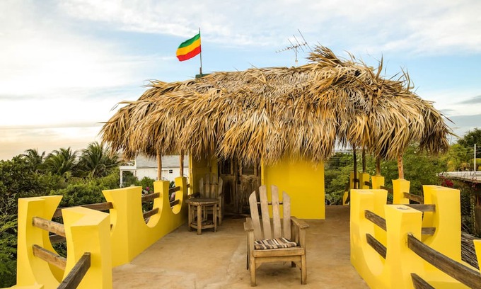 Treasure Beach Villa | Kudehya "Simple, Natural, Ital" Experience the old Jamaican way-slow & authentic