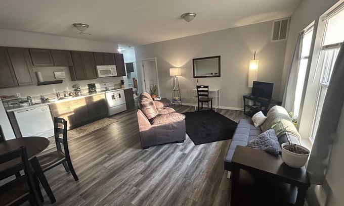 Wichita Apartment | Cozy, central location with amenities galore! Pet-friendly and an attentive host