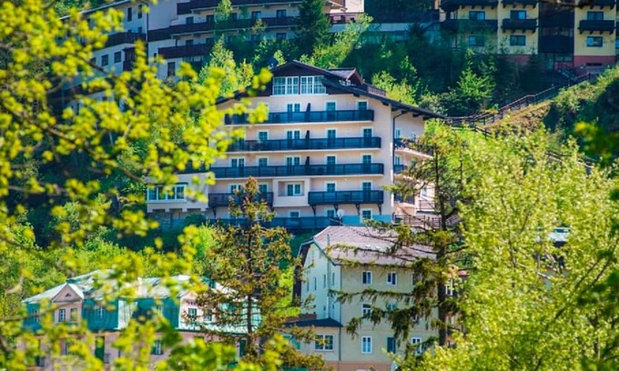 Bad Gastein Apartment | Penthouse Appartement mit Vier Schlafzimmer - Alpenhof