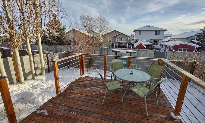 Grande Prairie House | Peaceful Home Away From Home- Clean, Fully-Stocked & Pet Friendly