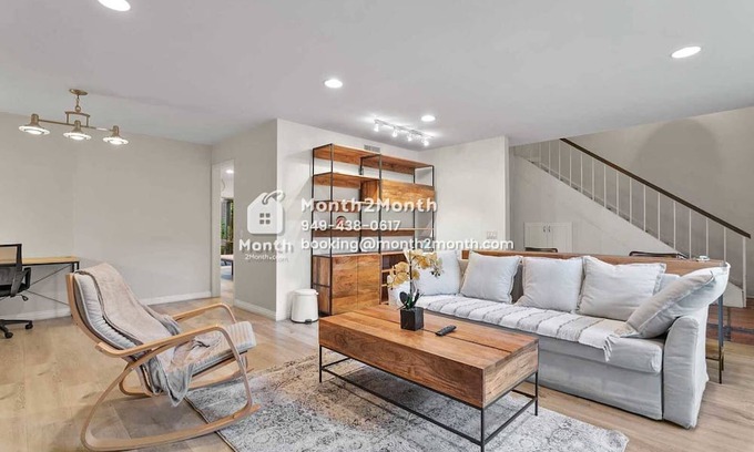 La Mirada House | Luxurious Sanctuary on Santa Gertrudes Ave #41808
