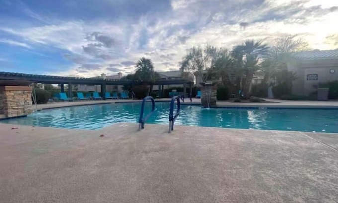 Foothills Condo | Beautiful One Bedroom Condominium at San Simeon