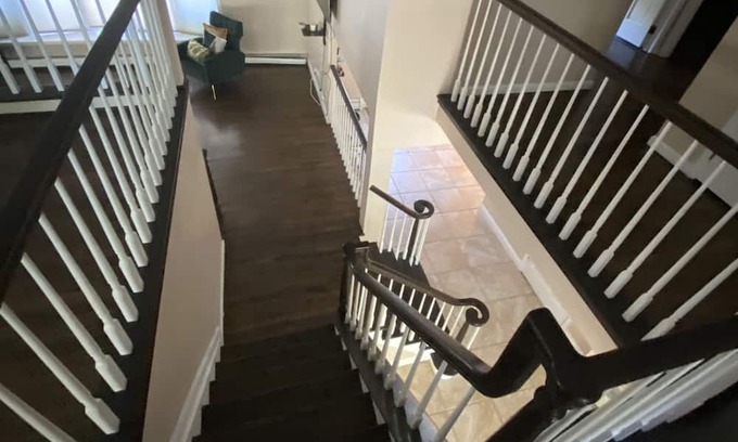 Selden House | Beautiful home with three private rooms for travel business people