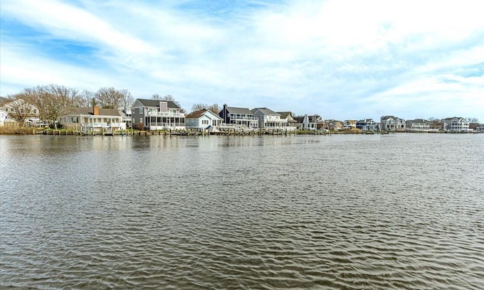North Ocean City House | 13463 Madison Ave 4 br 2.5 bath house off Rt 54/Madison Ave with boat dock and yard