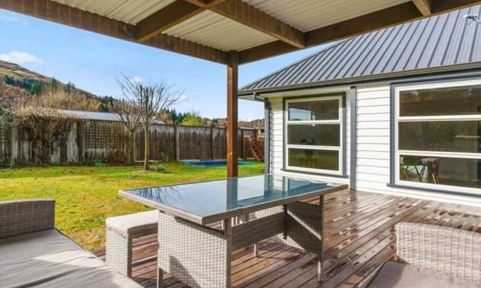 Arthur's Point House | At home on Atley, Arthurs Point