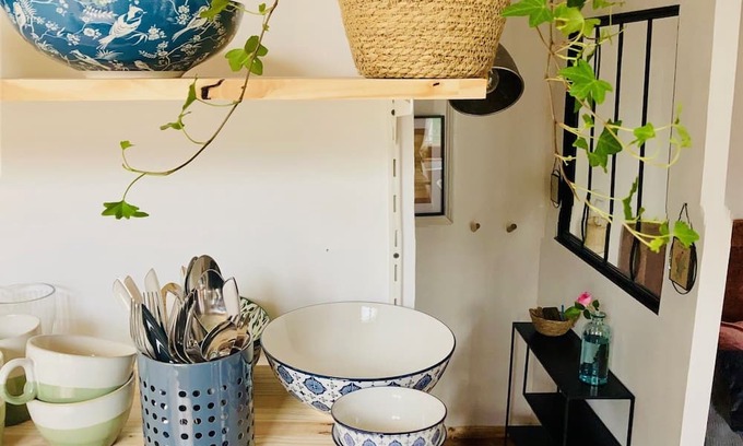 Oloron-Sainte-Marie Apartment | Une maison de famille